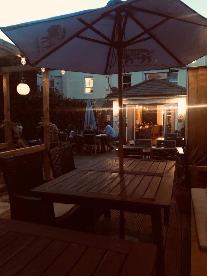 Morleys Rooms - Located In The Heart Of Hurstpierpoint By Huluki Sussex Stays エクステリア 写真
