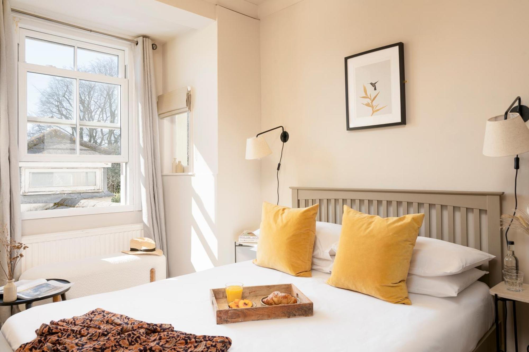 Morleys Rooms - Located In The Heart Of Hurstpierpoint By Huluki Sussex Stays エクステリア 写真